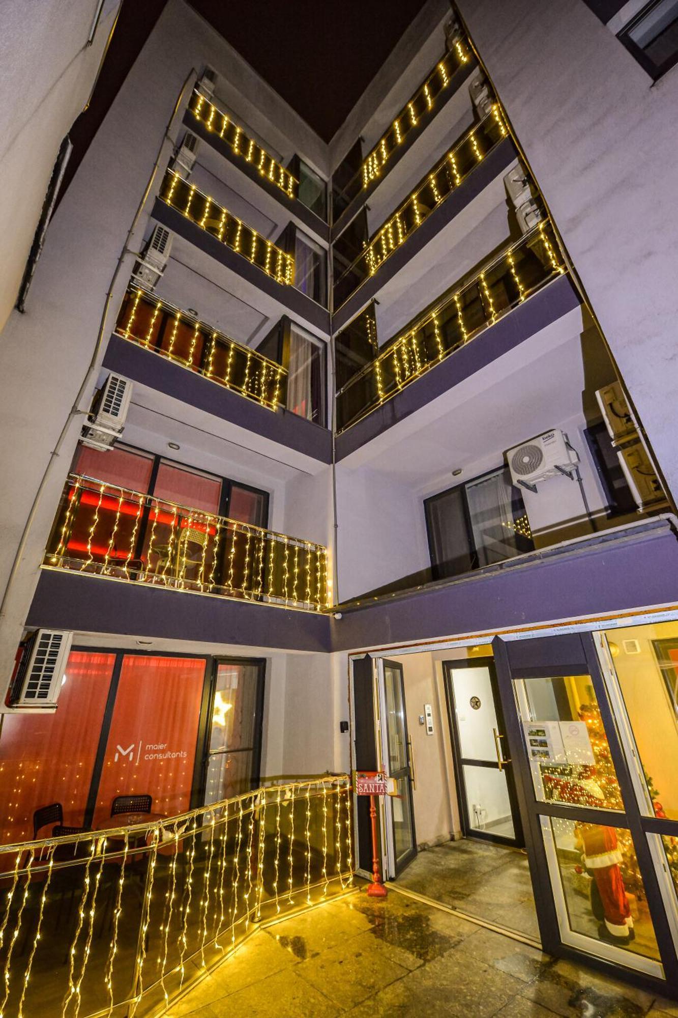 Ben Yehuda - Shabbat Friendly Apartments Bukares Bagian luar foto
