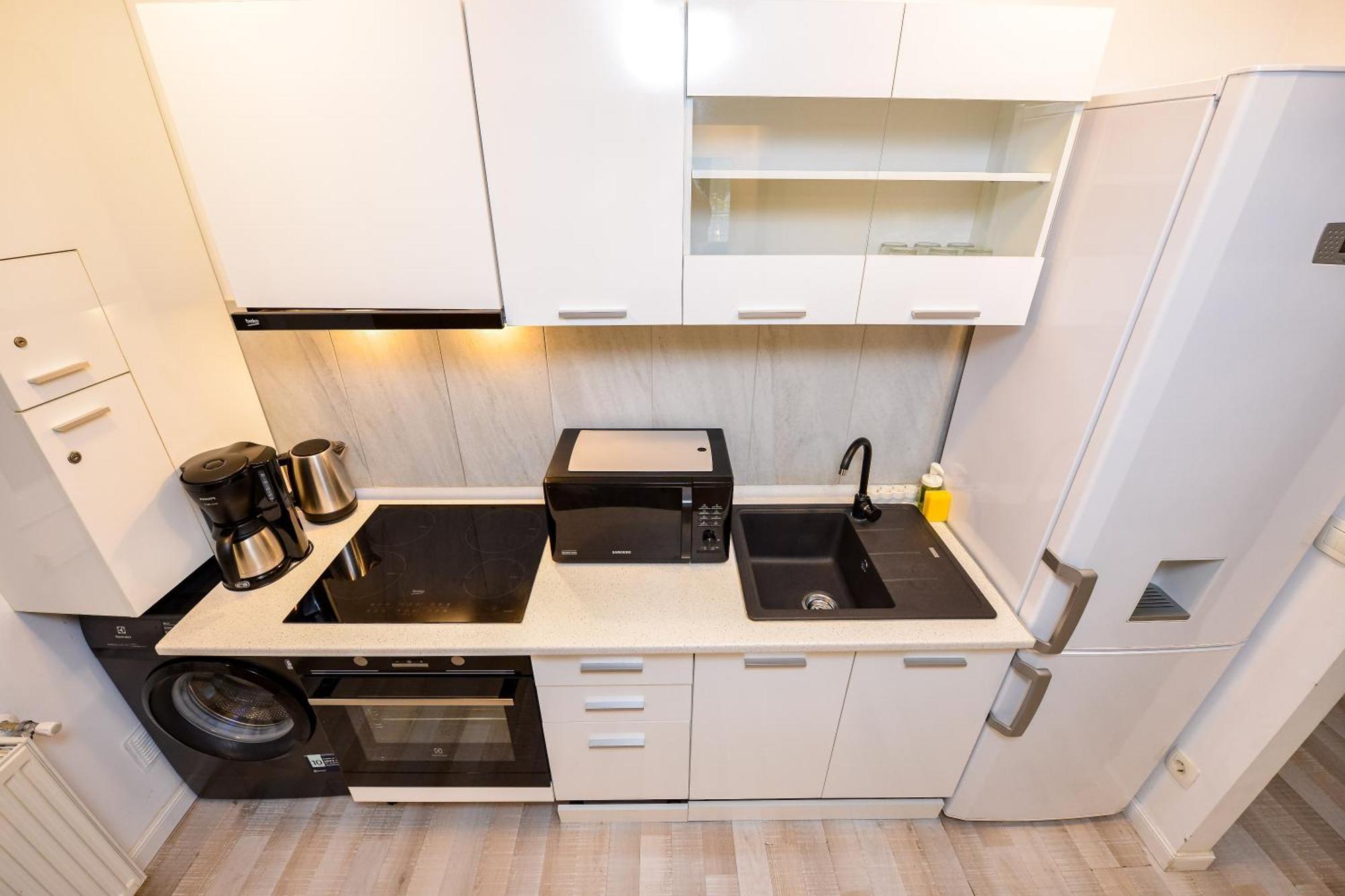 Ben Yehuda - Shabbat Friendly Apartments Bukares Bagian luar foto