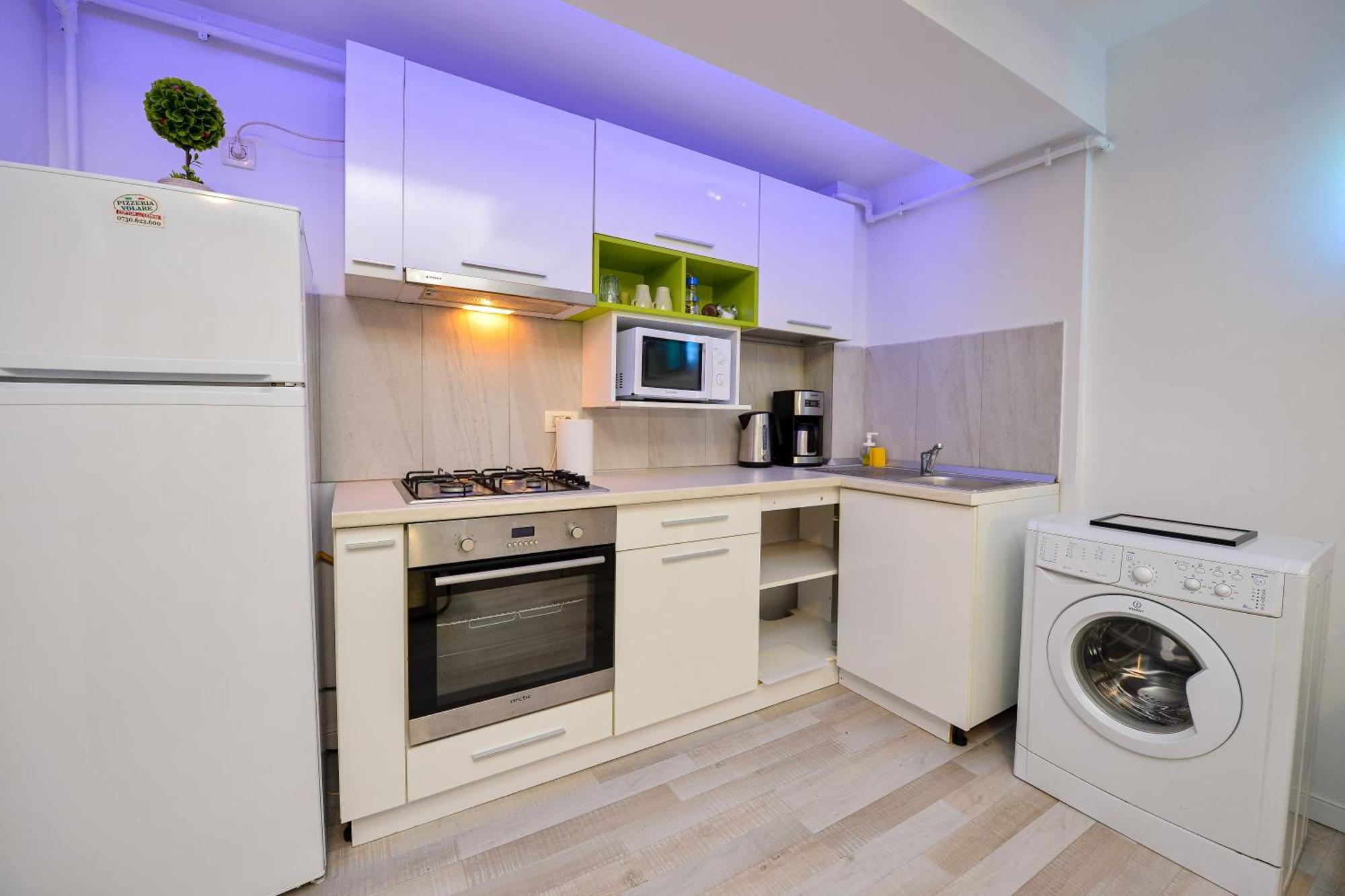 Ben Yehuda - Shabbat Friendly Apartments Bukares Bagian luar foto